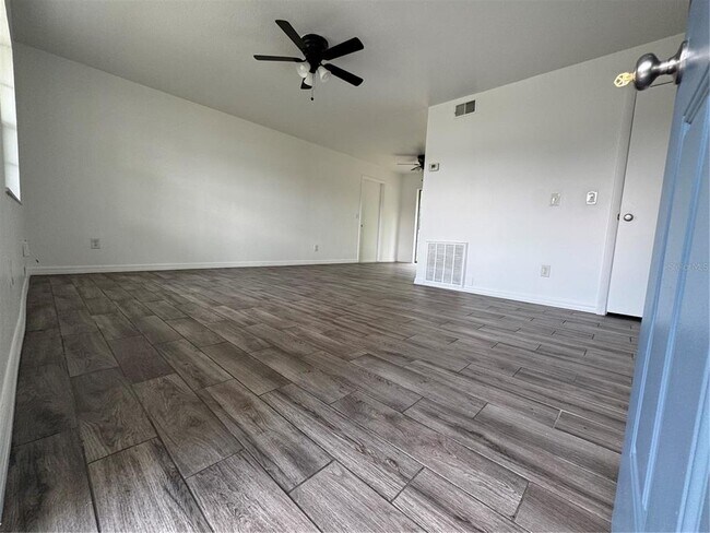 Building Photo - 5738 Cardinal Guard Ave