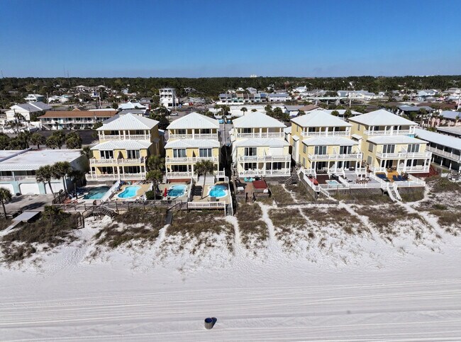 Building Photo - 8013 Surf Dr