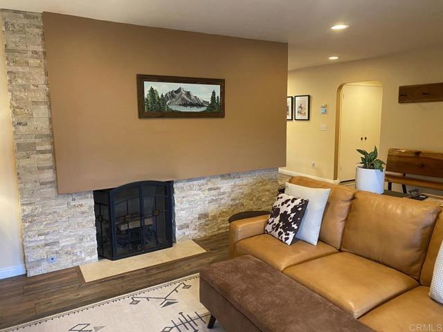 Building Photo - 17248 Bernardo Oaks Dr