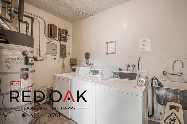 Building Photo - 1365 Orange Grove Ave