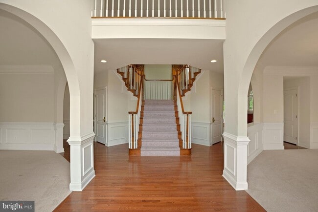Building Photo - 23353 Lennoxville Way