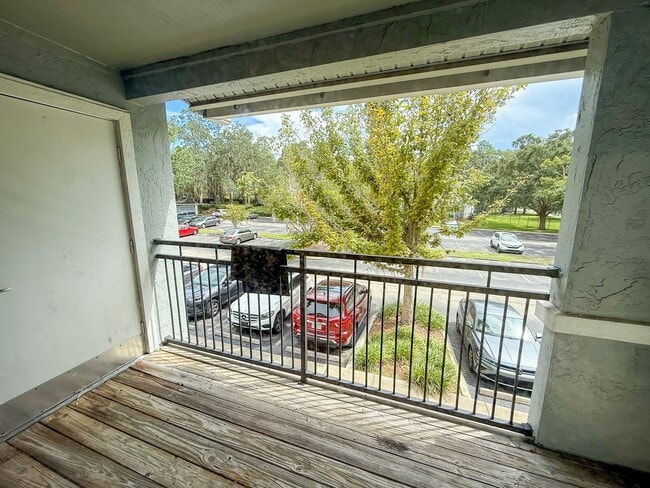 Building Photo - 3705 SW 27th St