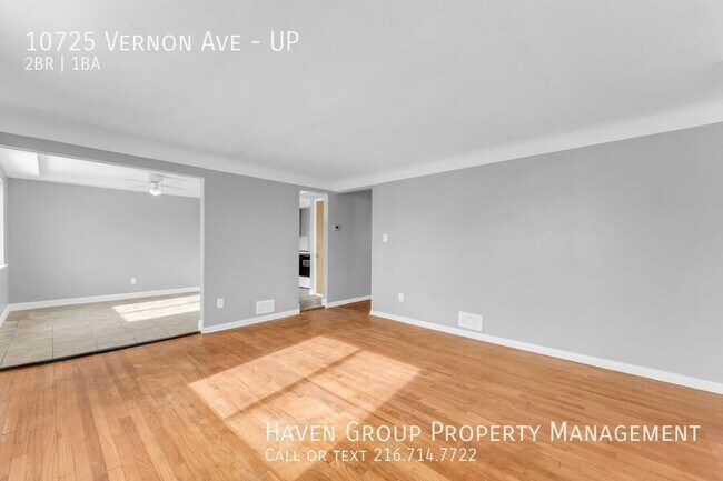 Building Photo - 10725 Vernon Ave