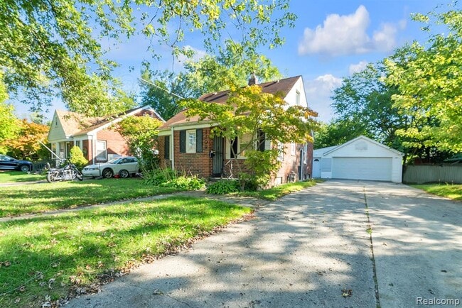 Building Photo - 1109 Shadowlawn St