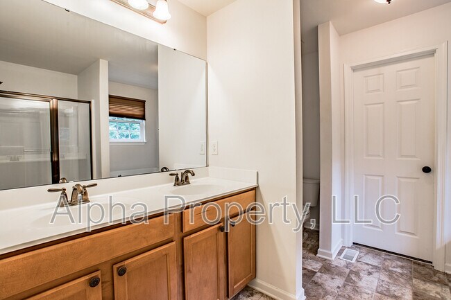 Building Photo - 11 Platte Ln