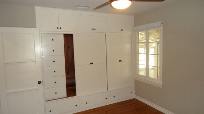 Building Photo - Old Towne Orange Single-Story 2BR, 1BA w/ ...