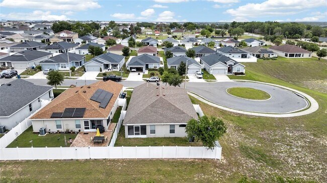 Building Photo - 522 Pentas Ln