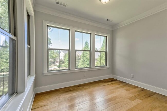 Building Photo - 1642 Canopy Chase NE