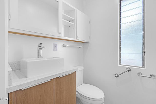 Building Photo - 1685 Poppy Peak Dr