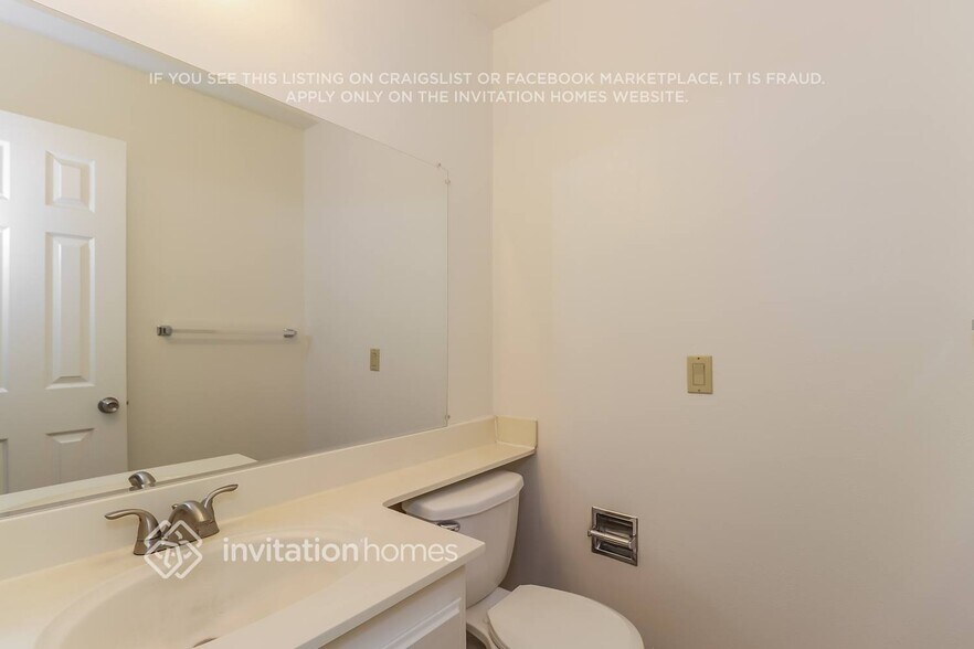 Building Photo - 8186 Devon Park Ct