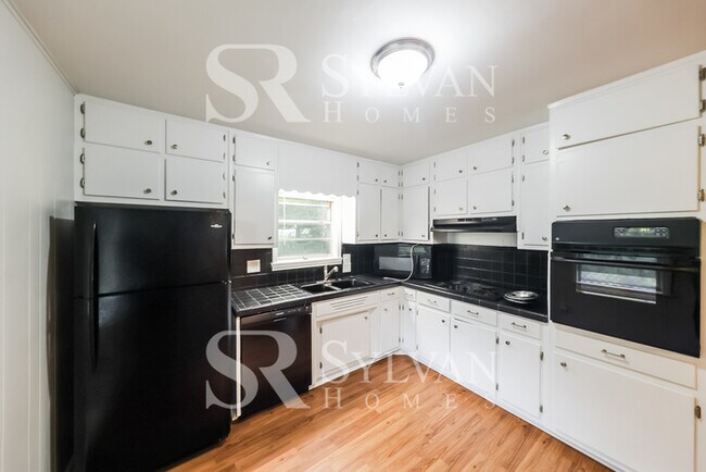 Building Photo - Turn the key. Enter. Smile. Repeat every day!