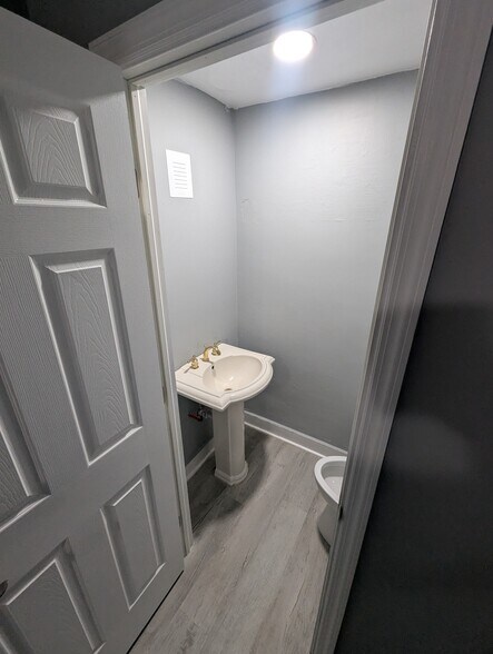 Building Photo - 68 Weber Ave