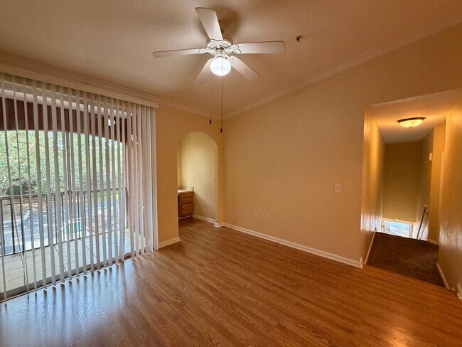 Building Photo - 2/2 Mirabella- Gate Pkwy Condo with Private Ground-Floor Entry & Balcony! MOVE IN SPECIAL!