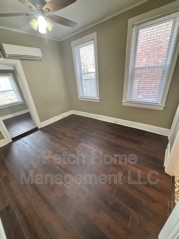 Building Photo - 643 W Orange St