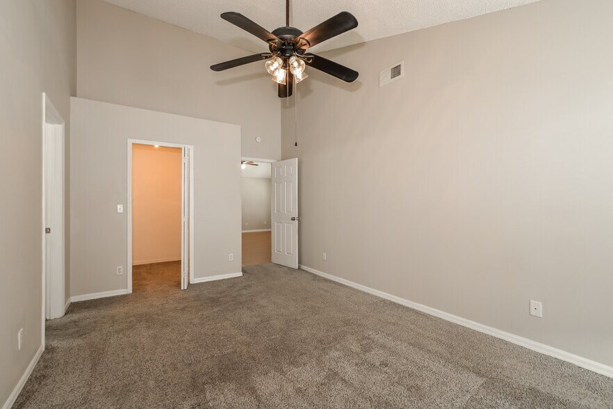 Building Photo - 4307 Boca Woods Dr