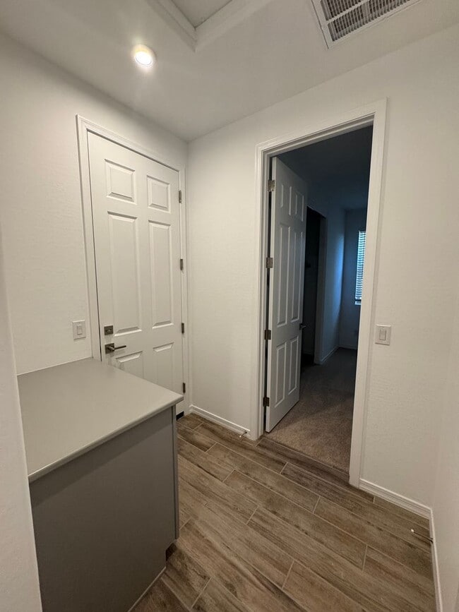 Building Photo - BRAND NEW 4 BEDROOM IN NORTHPOINTE