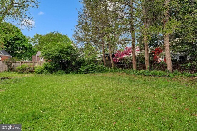 Building Photo - 5023 Druid Dr