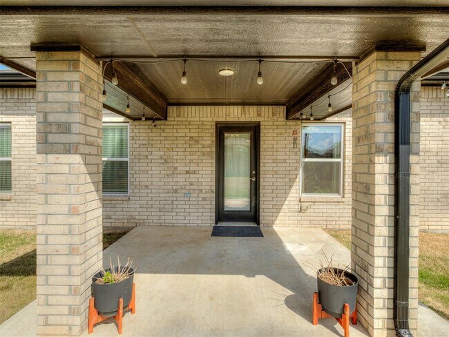 Building Photo - 9209 Anaum Ln