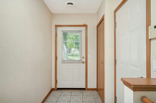 Building Photo - 7637 Century Blvd