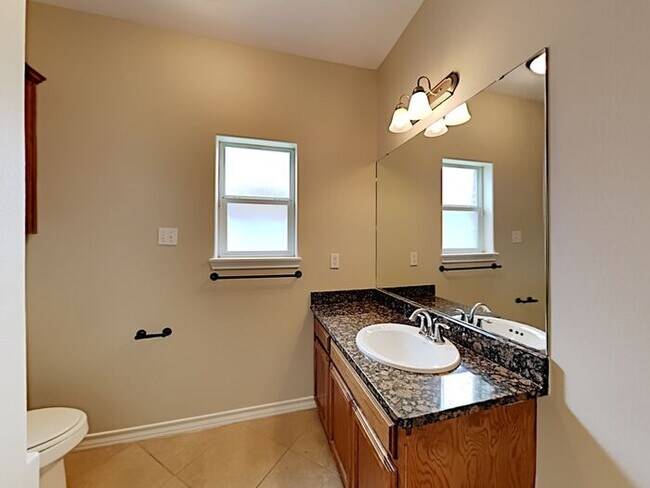 Building Photo - No Application Fee* $500 off first months ...