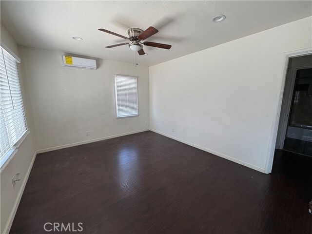 Building Photo - 15356 Merrill Ave