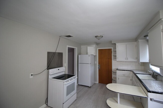 Building Photo - 10427 S Morrow Cir