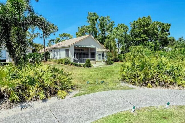 Building Photo - AVAILABLE JULY 1ST! Water & Golf Views in University Park Country Club with Pool and Spa!  3bed |...