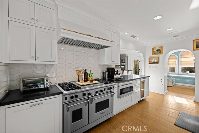 Building Photo - 1630 Warnall Ave