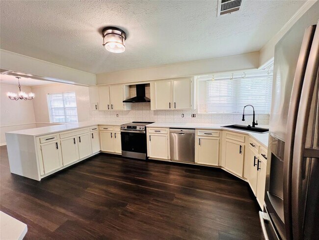Building Photo - 5707 Arenas Timbers Dr