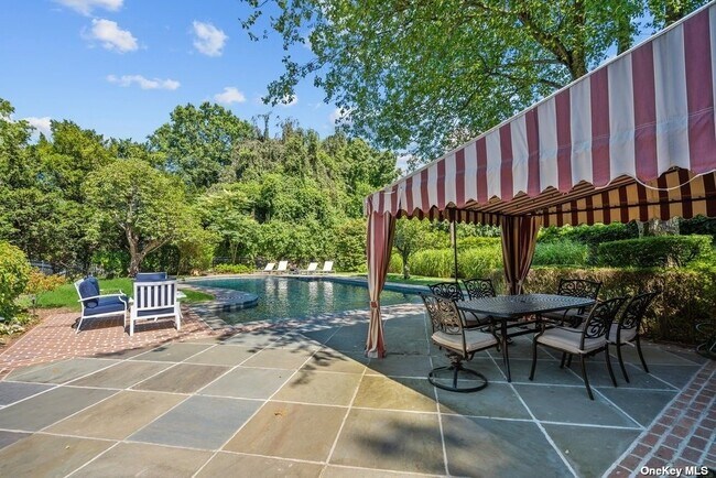 Building Photo - 157 Linden Ln