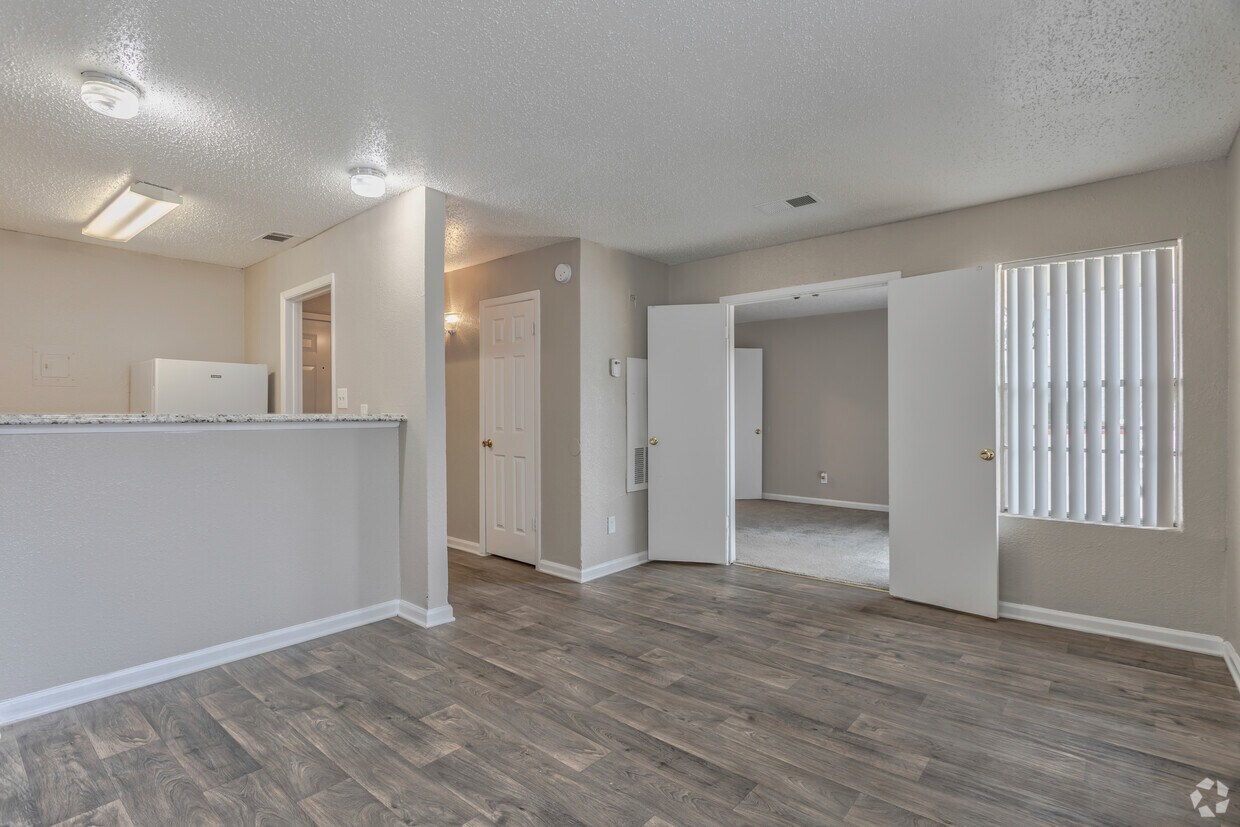 Village Square Apartments Irving