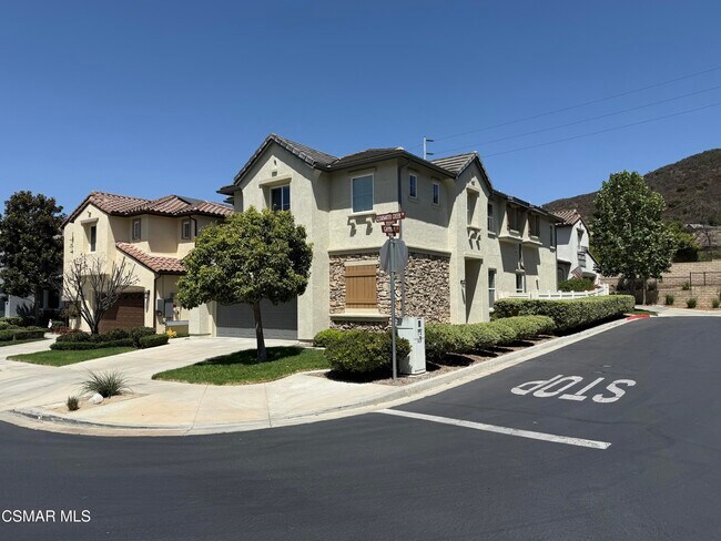 Building Photo - 600 Clearwater Creek Dr