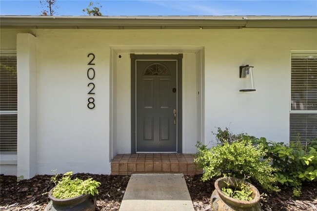 Building Photo - 2028 Sussex Rd