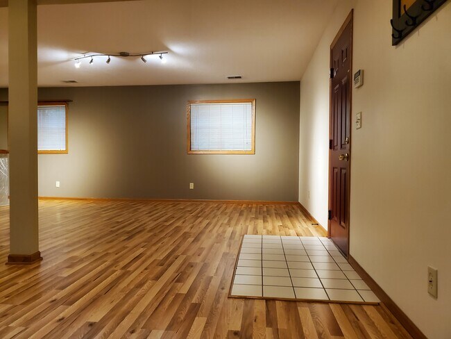 Building Photo - 1519 Portland Ave S