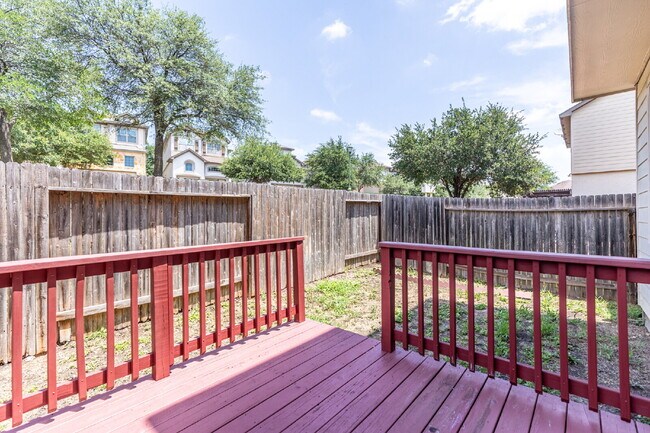 Building Photo - 21727 Andrews Garden