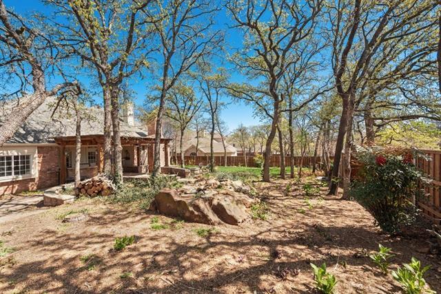 Building Photo - 608 Hawthorn Cir