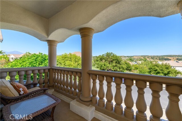 Building Photo - 21 Bent Oak