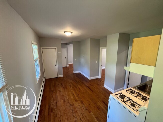 Building Photo - 30 Duncan St