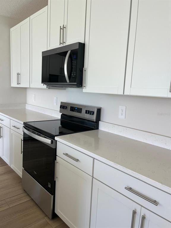 Building Photo - 2070 Rosewood Dr
