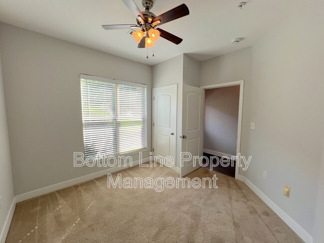 Building Photo - 841 Seigle Point Dr