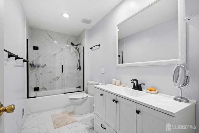 Building Photo - 54 Magellan Way