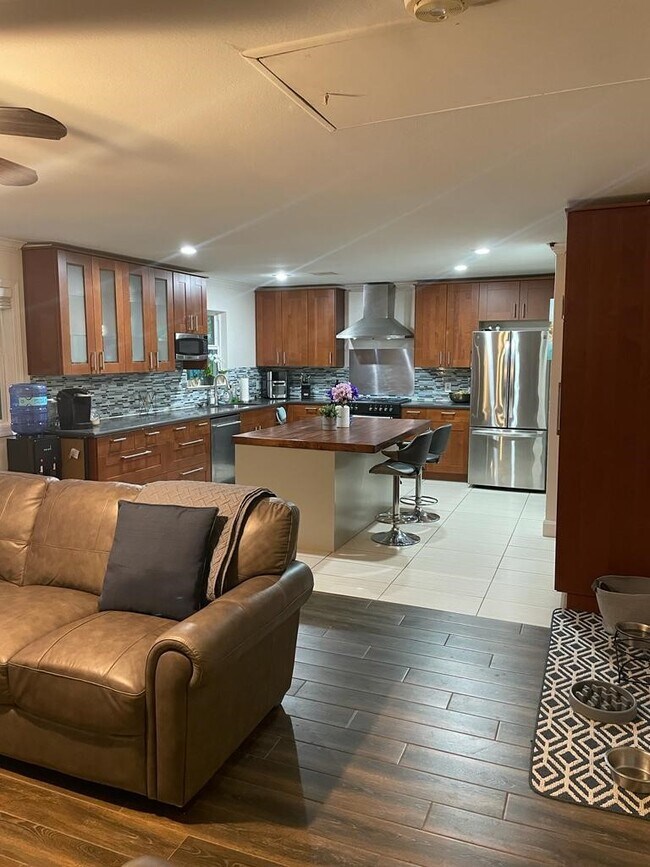 Building Photo - 5711 Capello Dr