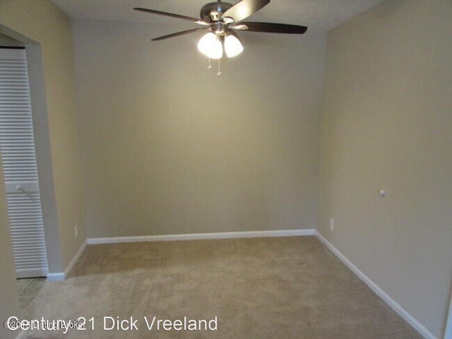 Building Photo - 2 br, 1 bath House - 7084 Wildwood Circle #83