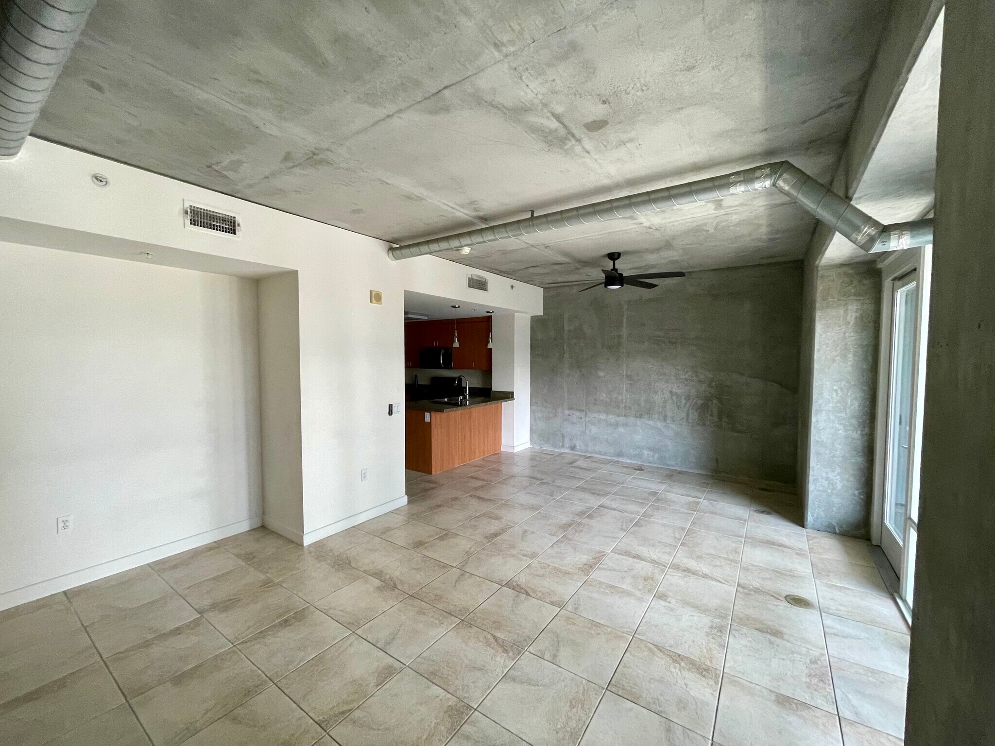 Building Photo - 1080 Park Blvd