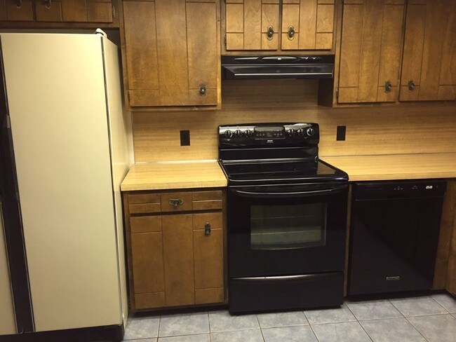 Building Photo - 1313 Concord Rd