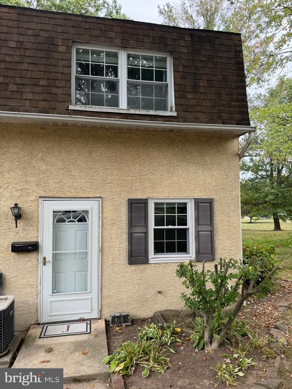 Building Photo - 470 Dresher Rd