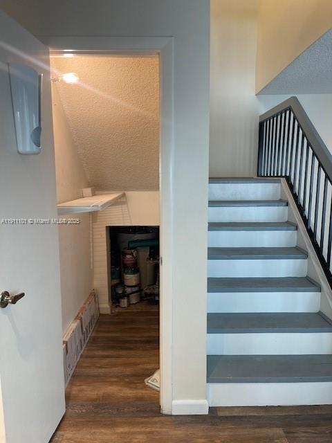 Building Photo - 20900 Leeward Ct