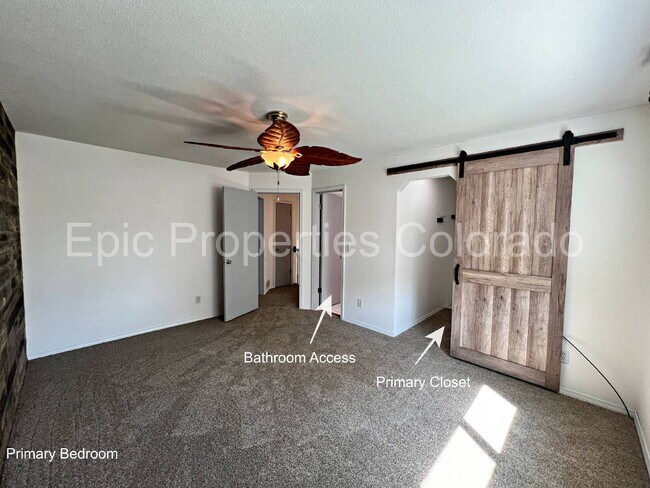 Building Photo - Adorable Burbs House