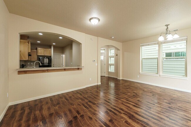 Building Photo - ASK ABOUT ONE MONTH FREE SPECIAL - Ask Us How! Convenient Location 3 Bedroom 2.5 Bathroom with Fe...