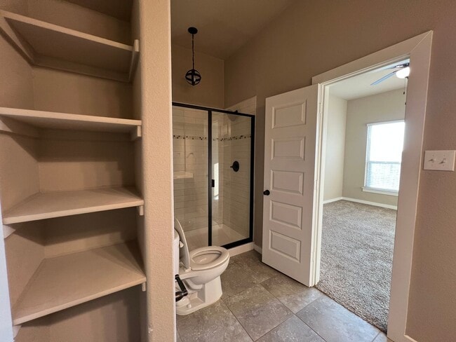 Building Photo - Luxury 3 Bed-2 Bath Duplex in NBTX!